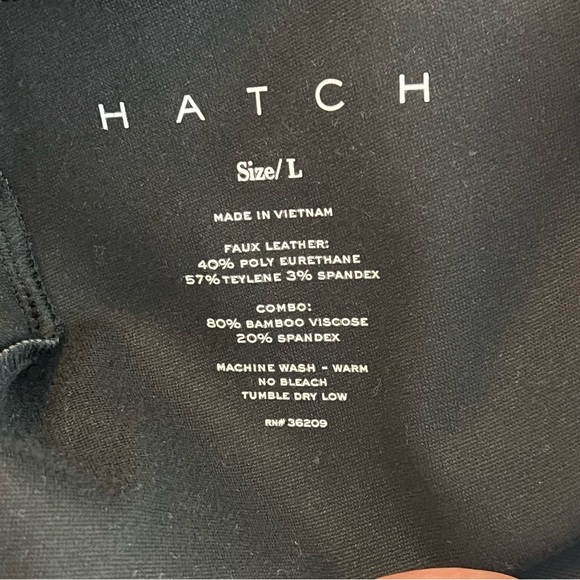 Hatch Black Faux Leather Maternity Leggings size Large - Picture 4 of 4